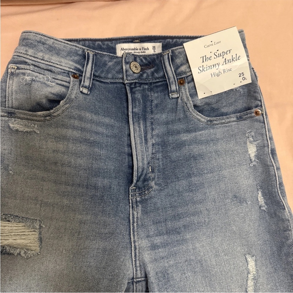 NWT Abercrombie&Fitch High Rise Super Skinny Ankle Ripped Jeans Curve Love 25/0L - Picture 4 of 8